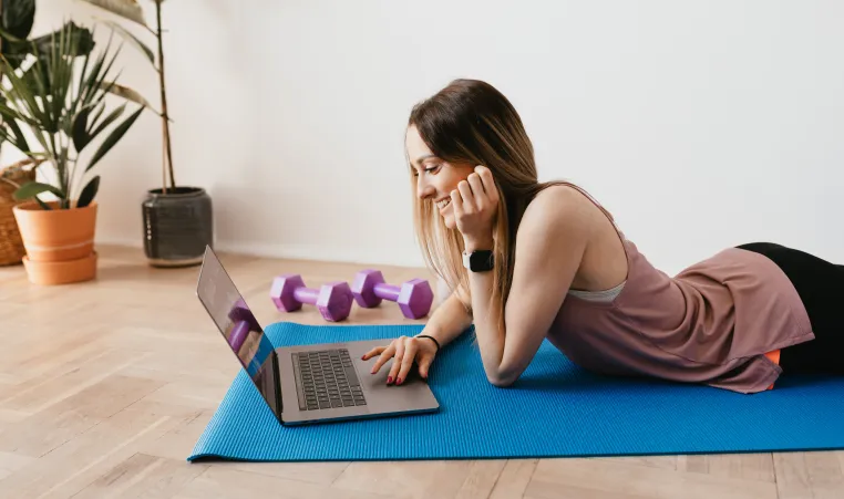 girl doing virtual workout